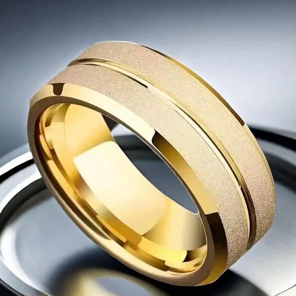 Luxurious Stainless Steel 18K Gold Plated 8mm Ring for Men Size 13
